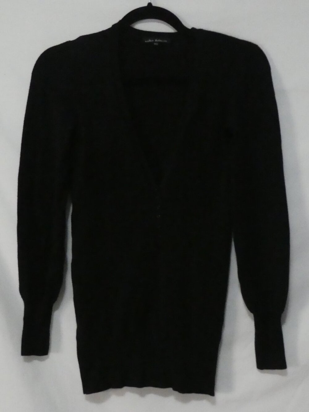 URBAN BEHAVIOR Black Fine Knit V-Neck Partial Button-Up Sweater - size medium
